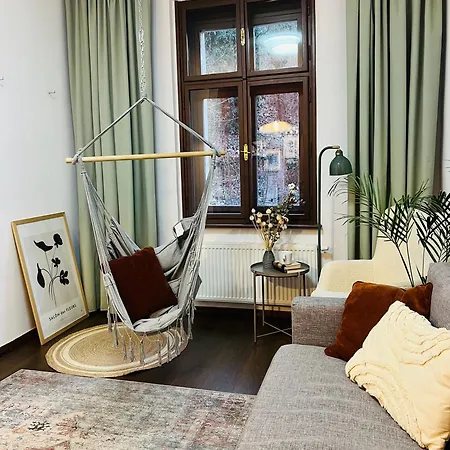 Quiet And Cozy By The Walls Of Vysehrad Praha