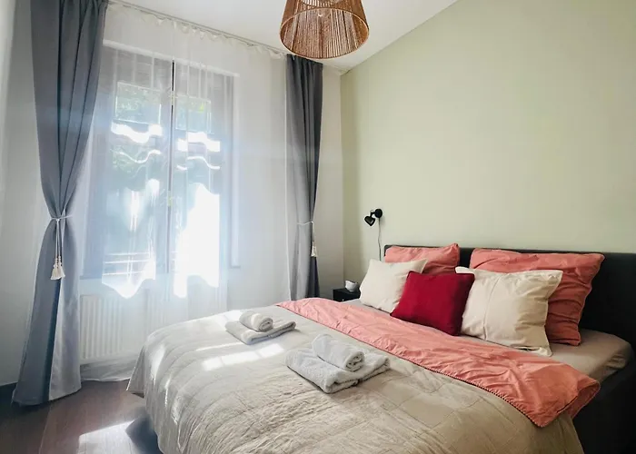 Quiet And Cozy By The Walls Of Vysehrad Apartmán Praha